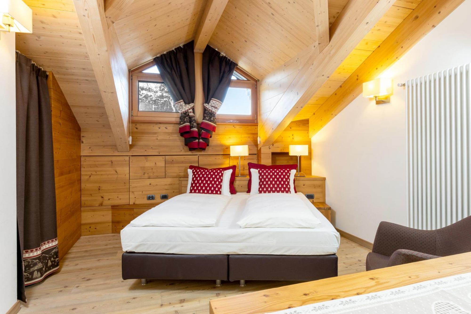 Hotel Cardo Isolaccia Zewnętrze zdjęcie