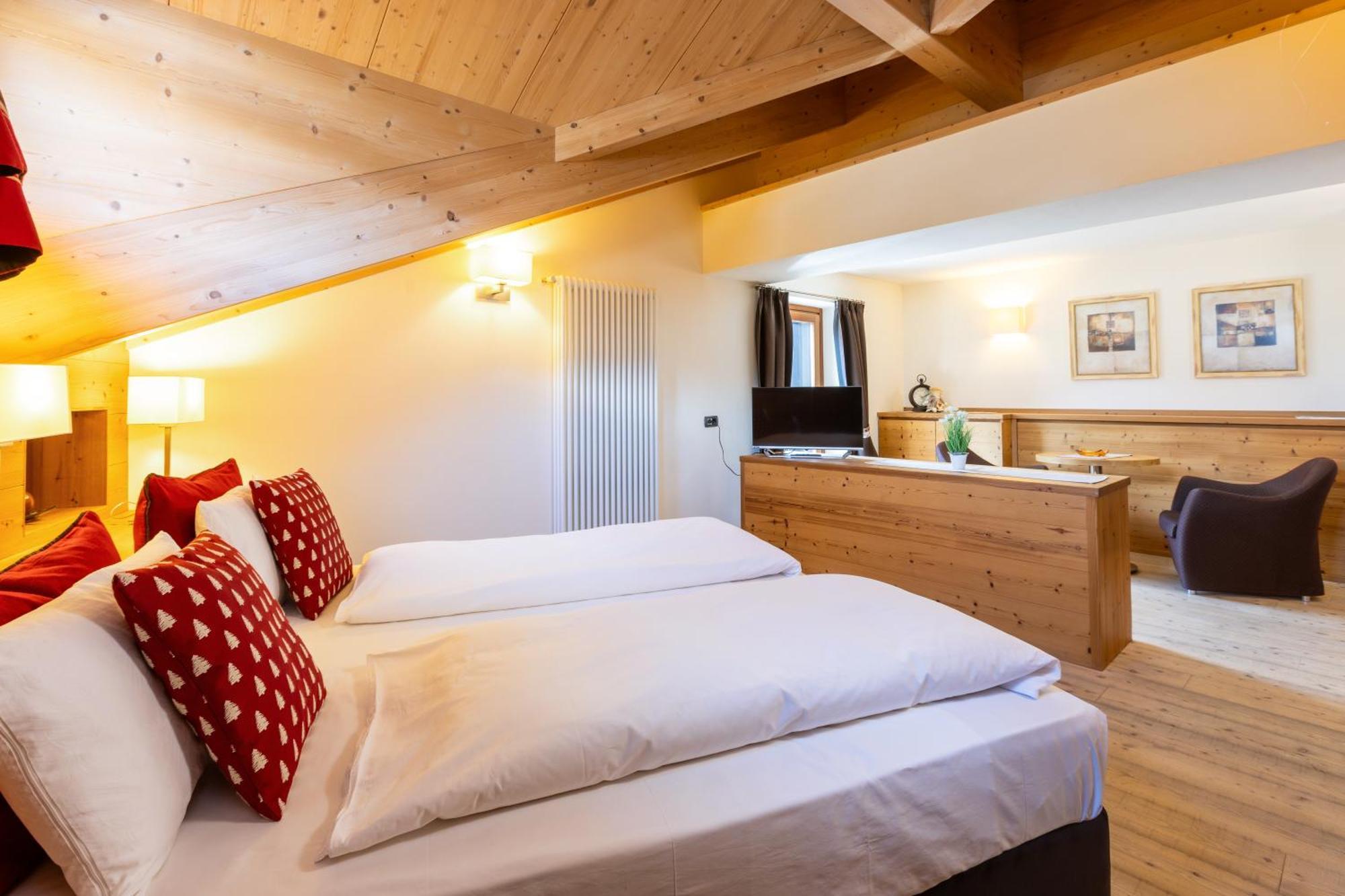 Hotel Cardo Isolaccia Zewnętrze zdjęcie