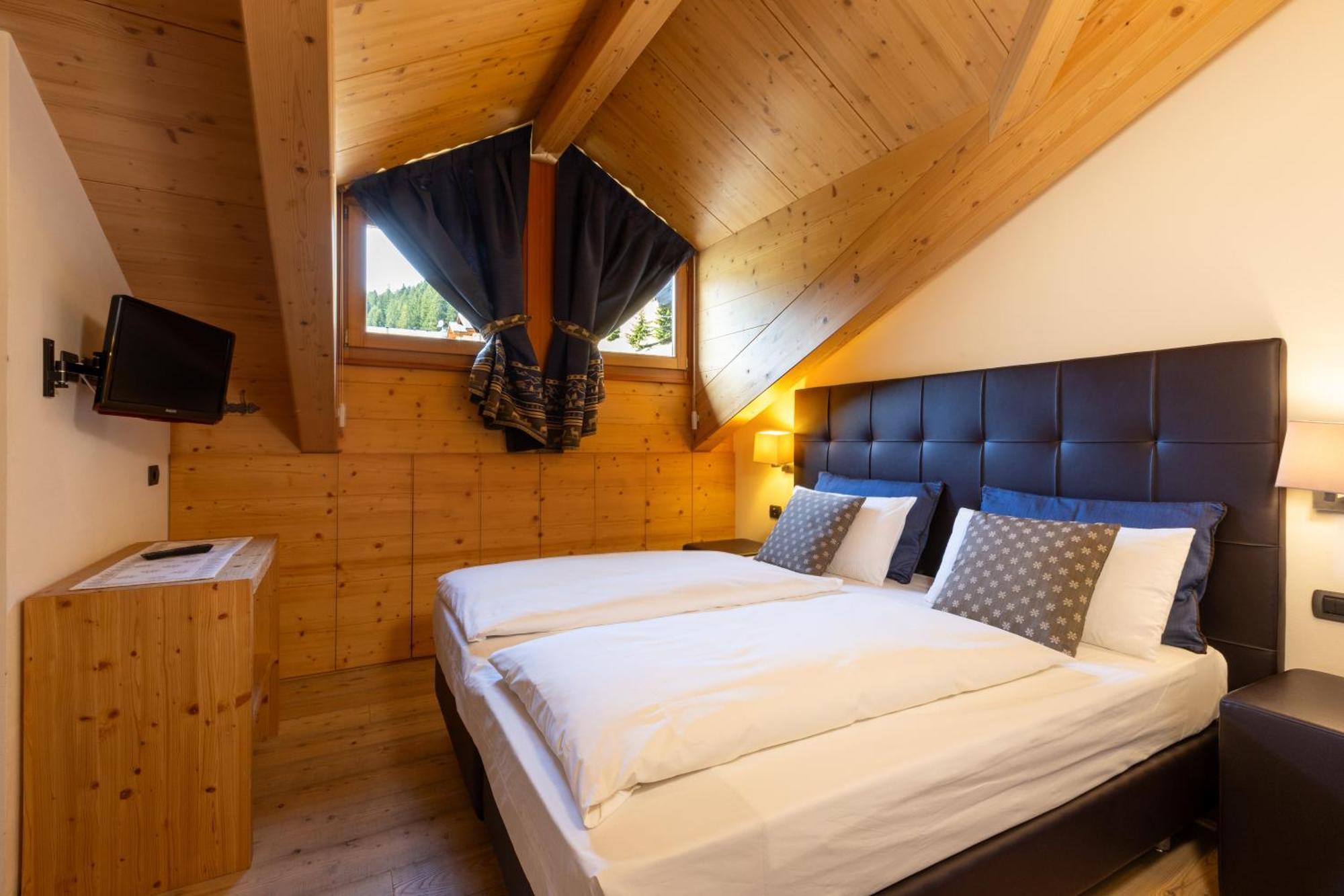 Hotel Cardo Isolaccia Zewnętrze zdjęcie