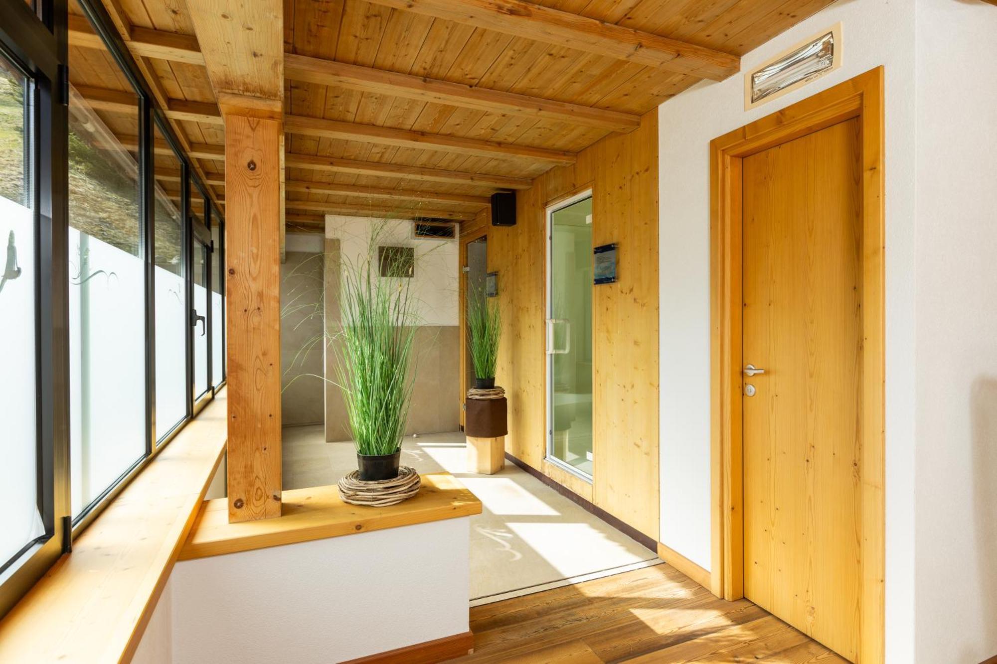 Hotel Cardo Isolaccia Zewnętrze zdjęcie