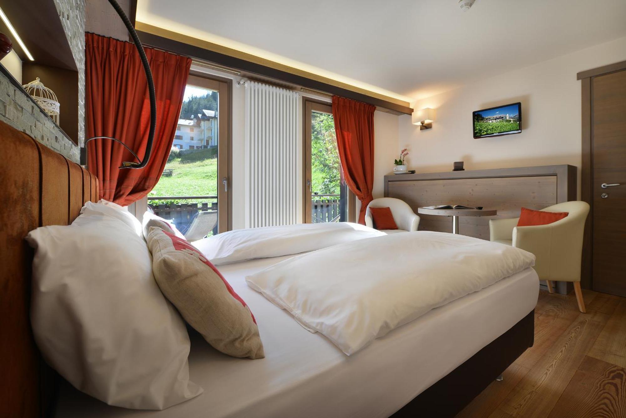 Hotel Cardo Isolaccia Zewnętrze zdjęcie